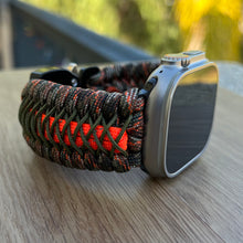 Lade das Bild in den Galerie-Viewer, Paracord Watch Band compatible with Apple Watch Series 1, 2, 3, 4, 5, 6, 7, 8, 9, Ultra, Ultra 2 & SE (watch not included)