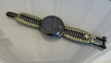 Lade das Bild in den Galerie-Viewer, Paracord Watch Band compatible with Suunto (watch not included)