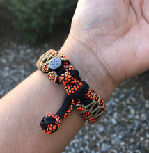 Lade das Bild in den Galerie-Viewer, Paracord Watch Band compatible with Fitbit Versa 1, Versa Lite, Versa 2, Versa 3, Versa 4, Sense, Sense 2 (watch not included).