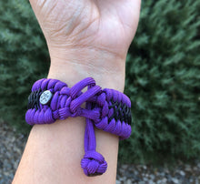 Charger l'image dans la galerie, Paracord Watch Band compatible with Fitbit Charge 2, Charge 3, Charge 4 & Charge 5 (Watch not included)