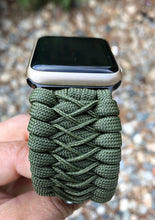 Lade das Bild in den Galerie-Viewer, Paracord Watch Band compatible with Apple Watch Series 1, 2, 3, 4, 5, 6, 7 & SE (watch not included)