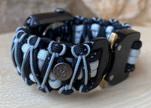 Charger l'image dans la galerie, Paracord Watch Band compatible with Apple Watch Series 1, 2, 3, 4, 5, 6, 7 & SE (watch not included)