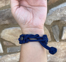 Charger l'image dans la galerie, Paracord Watch Band compatible with Apple Watch Series 1, 2, 3, 4, 5, 6, 7, 8, 9, Ultra, Ultra 2 & SE (watch not included)