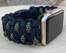 Charger l'image dans la galerie, Paracord Watch Band compatible with Apple Watch Series 1, 2, 3, 4, 5, 6, 7, 8, Ultra & SE (watch not included)