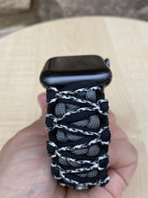 Lade das Bild in den Galerie-Viewer, Paracord Watch Band compatible with Apple Watch Series 1, 2, 3, 4, 5, 6, 7 & SE (watch not included)
