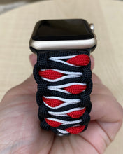 Lade das Bild in den Galerie-Viewer, Paracord Watch Band compatible with Apple Watch Series 1, 2, 3, 4, 5, 6, 7 & SE (watch not included)