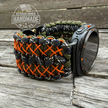 Lade das Bild in den Galerie-Viewer, Paracord Watchband compatible with Samsung Galaxy Watch Ultra, Galaxy Watch 8, Galaxy Watch 7, Galaxy Watch 6, Galaxy Watch 5, Galaxy Watch 4, Galaxy Watch 3 (watch not included).
