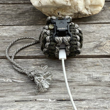 Charger l&#39;image dans la galerie, Paracord Buds case compatible with PowerBeats Pro, AirPods Pro 1 and 2, AirPods 3 and 4, Galaxy Buds 3/3 Pro(earbuds and case not included).
