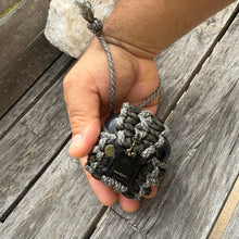 Charger l&#39;image dans la galerie, Paracord Buds case compatible with PowerBeats Pro, AirPods Pro 1 and 2, AirPods 3 and 4, Galaxy Buds 3/3 Pro(earbuds and case not included).
