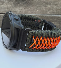 Cargar y reproducir el video en el visor de la galería, Quick Fit Paracord Watchband, personalized to replace bands for Garmin 20mm, 22mm and 26mm|Reflective Orange|Olive Drab.
