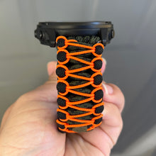 Cargar imagen en el visor de la galería, Paracord Watchband compatible with Garmin Approach, D2, Descent, Enduro, Epix (Gen 2), Fenix, Forerunner 935/955, Instinct, MARQ, Tactix, Quatix (watch not included).
