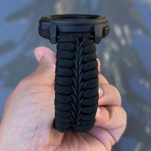 Cargar imagen en el visor de la galería, Paracord Watchband compatible with Garmin Approach, D2, Descent, Enduro, Epix (Gen 2), Fenix, Forerunner 230/235/630/735XT/935/955, Instinct, MARQ, Tactix, Quatix (watch not included).
