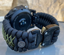 Charger l&#39;image dans la galerie, Paracord Watchband compatible with Garmin Approach, D2, Descent, Enduro, Epix (Gen 2), Fenix, Forerunner 935/955, Instinct, MARQ, Tactix, Quatix (watch not included).
