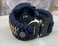 Charger l&#39;image dans la galerie, Paracord Watchband compatible with Garmin Approach, D2, Descent, Enduro, Epix (Gen 2), Fenix, Forerunner 230/235/630/735XT/935/955, Instinct, MARQ, Tactix, Quatix (watch not included).
