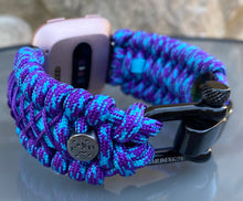 Lade das Bild in den Galerie-Viewer, Paracord Watch Band compatible with Fitbit Versa 1, Versa Lite, Versa 2, Versa 3, Versa 4, Sense, Sense 2 (watch not included).
