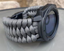 Charger l&#39;image dans la galerie, Paracord Watchband compatible with Garmin Approach, D2, Descent, Enduro, Epix (Gen 2), Fenix, Forerunner 935/955, Instinct, MARQ, Tactix, Quatix (watch not included).
