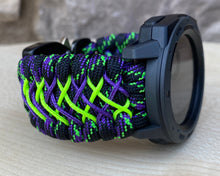 Cargar imagen en el visor de la galería, Paracord Watchband compatible with Garmin Approach, D2, Descent, Enduro, Epix (Gen 2), Fenix, Forerunner 230/235/630/735XT/935/955, Instinct, MARQ, Tactix, Quatix (watch not included).
