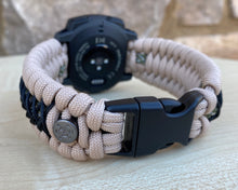 Lade das Bild in den Galerie-Viewer, Paracord Watchband compatible with Garmin Approach, D2, Descent, Enduro, Epix (Gen 2), Fenix, Forerunner 935/955, Instinct, MARQ, Tactix, Quatix (watch not included).
